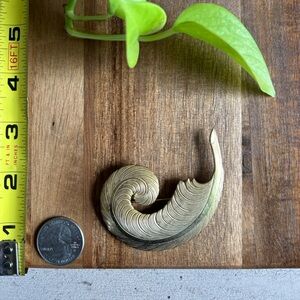 Elegant Signed Vintage Miriam Haskell Gold Leaf Brooch